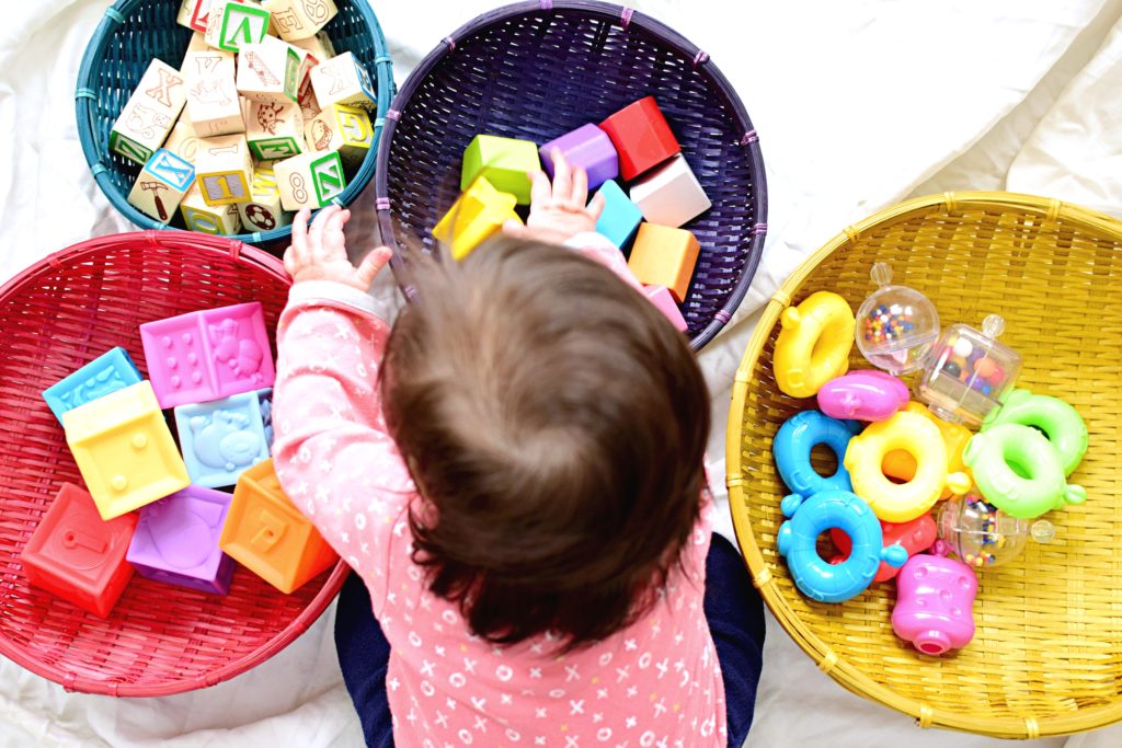 How to Make Treasure Baskets for Babies to Explore 2022 Entertain