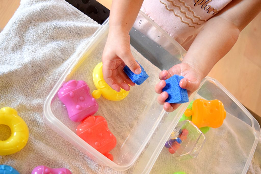 16 Indoor Water Play Ideas for Kids